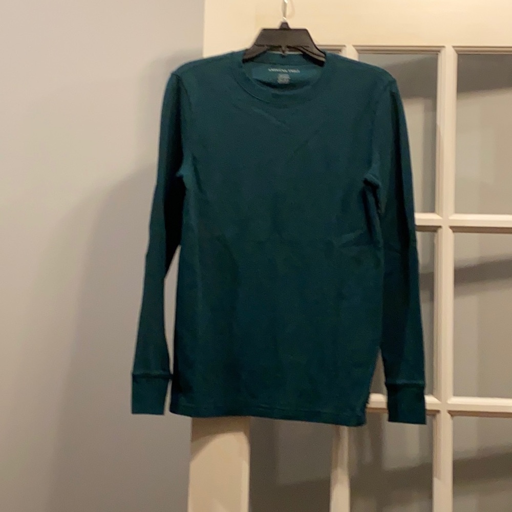 AE men’s XS long-sleeve shirt